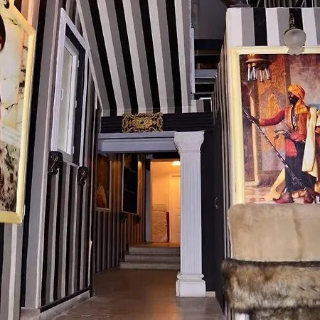 Jinan Berk 3* Ayvalı