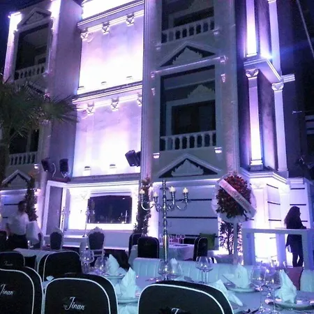 Jinan Berk Hotel Ayvalı