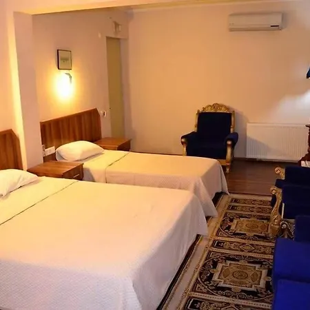 Jinan Berk Hotel Ayvalı